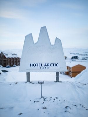 Skiltet udenfor Hotel Arctic